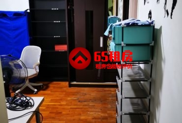 Paya lebar 地铁40巷公寓 超大主人房出租!!!